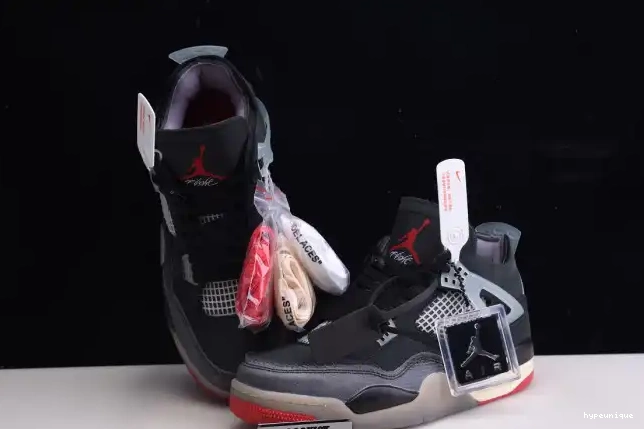 HYPE Retro Jordan White Off CV9388-001 x Air 4 Bred 0423